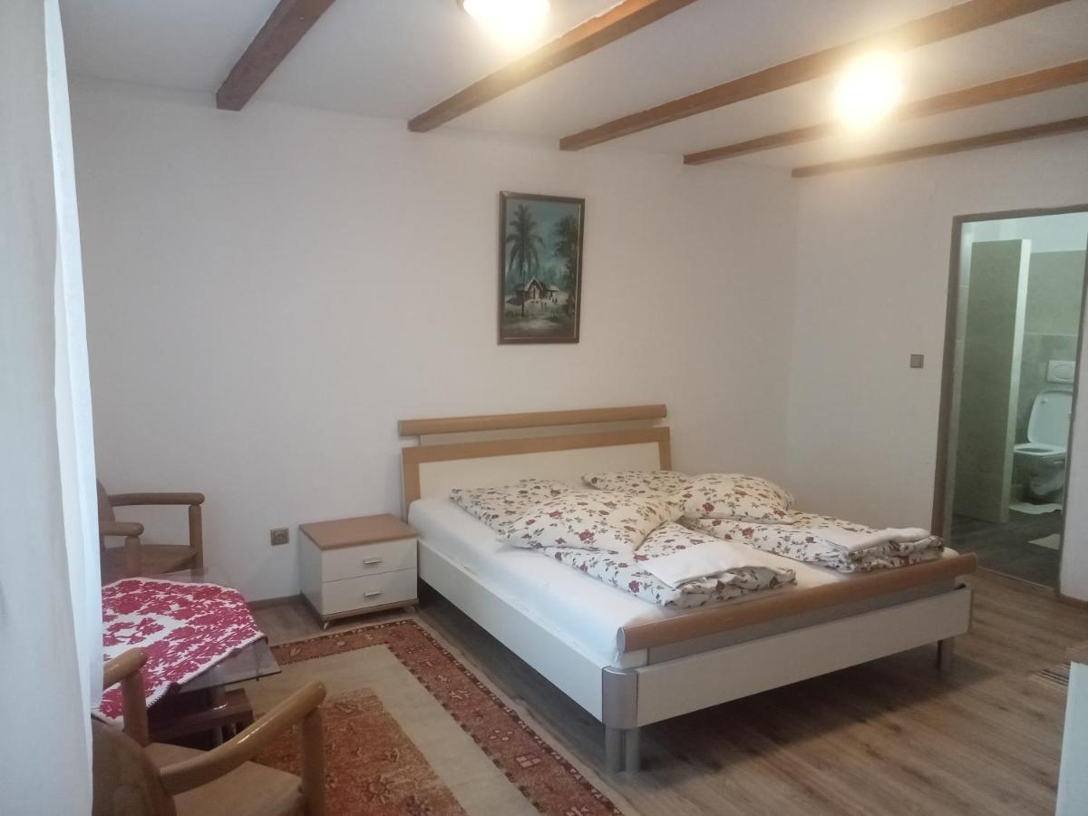 Elza Guesthouse Rimetea Εξωτερικό φωτογραφία